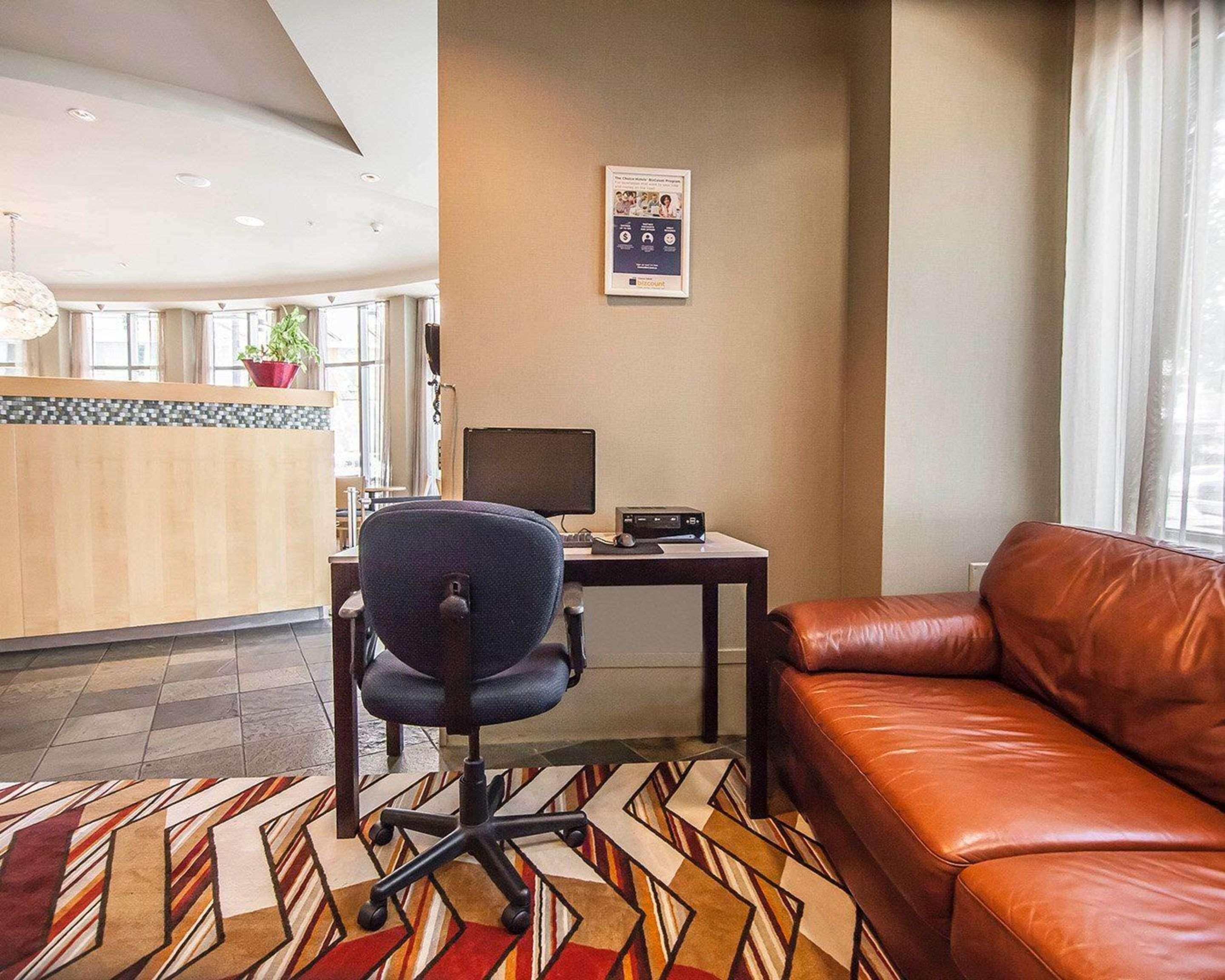 Quality Hotel Airport South Richmond Bagian luar foto