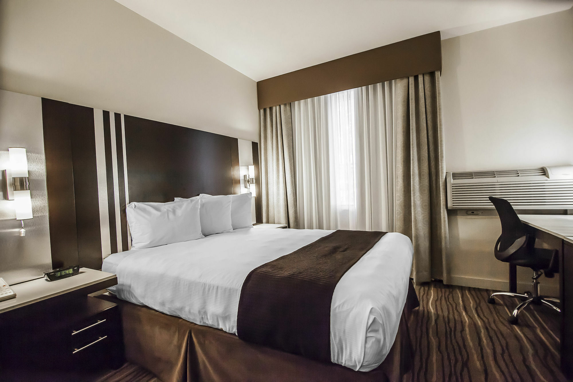 Quality Hotel Airport South Richmond Bagian luar foto