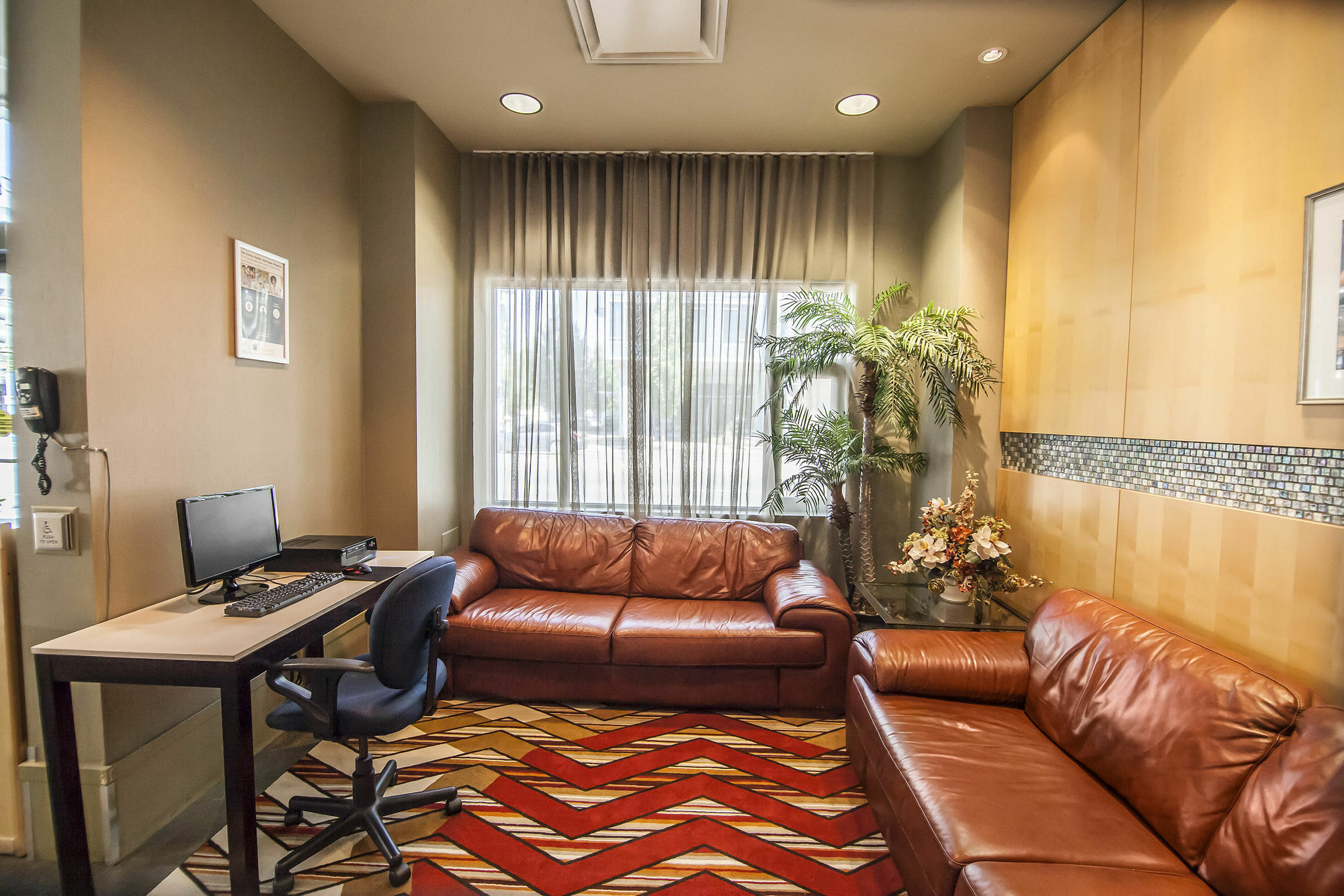 Quality Hotel Airport South Richmond Bagian luar foto